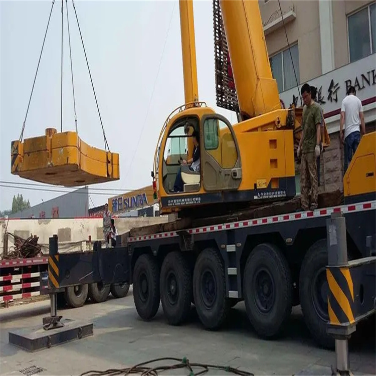 平乐当地吊车出租|机器吊装|75吨|工厂搬迁服务